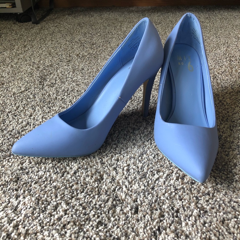 Periwinkle pointed toe heels